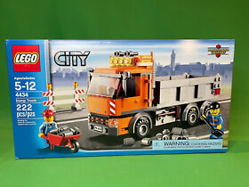 LEGO CITY Dump Truck 4434 NEW In Box Shovel Wheelbarrow Traffic Barricade