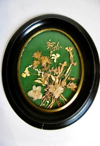 CADRE OVALE BOIS NOIRCI ÉPOQUE NAPOLÉON III BOUQUET SUR FOND VERT - Ht 24 cm - Picture 1 of 5