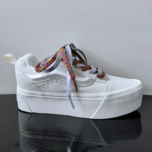 Vans Sneaker da donna Knu Stack/Platform in camoscio con lacci incredibili multi/marshmallow - Foto 1 di 13