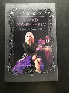 Mad Zombie Party, Taschenbuch von Showalter, Gena, brandneu, kostenloser Versand in... - Bild 1 von 2