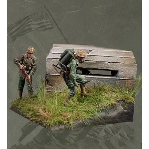 1/35 2pcs Resin Model Kit US Marines Pacific 1944 WW2 with base Unpainted - Picture 1 of 3