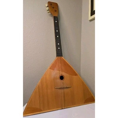 Auténtica Balalaika rusa de la era soviética - Balalalaika de 3 cuerdas hecha en la URSS Foto 1 de 4