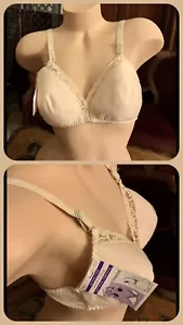 Vintage Bra Smooth Beige Lace Polyester Seamless Nude Adjustable 1970s NEW 38C - Picture 1 of 10