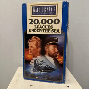 VHS - Walt Disney's 20,000 Leagues Under The Sea (1954 Kirk Douglas) - Picture 1 of 6