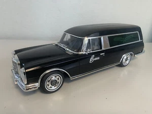RARE BOS 1:18 Mercedes 600 Pollmann black Hearse-402 *BROKEN PARTS* SOLD AS IS - Picture 1 of 8