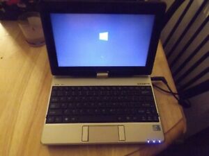 GIGABYTE NOTEBOOK ALL WORKING WITH BATTERY , RAM ,150GIG HARD DRIVE WIN10