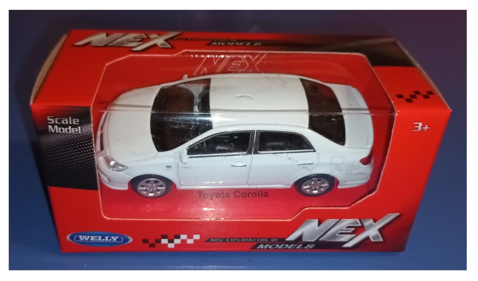 Toyota Corolla bianca, modellismo 1:43 Welly NEX die cast metal - Immagine 1 di 1