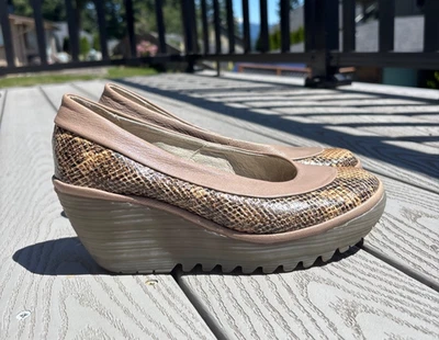 Fly London Snake Print Suede Leather Two Toned Wedge Shoes Women's Size 6.5-7 - Image 1 of 4