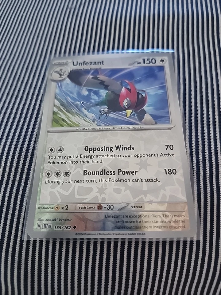 Unfezant 135/162 Sv05: Temporal Forces Reverse Holo - Image 1 of 2