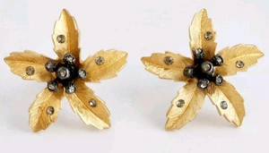 JOAN RIVERS PINWHEEL FLOWER BLACK GOLD TEXTURED CRYSTAL ACCENTS CLIP-ON EARRINGS - Picture 1 of 18