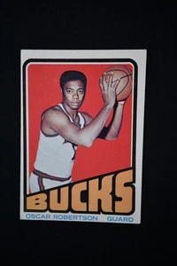 1972-73 Topps - Oscar Robertson #25 - Picture 1 of 2