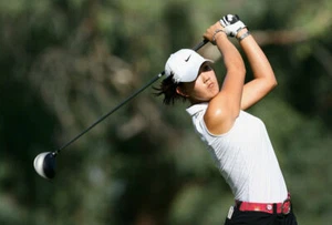 MICHELLE WIE 8X10 GLOSSY PHOTO PICTURE - Picture 1 of 1