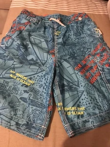 Gap Kids Boys Swim Shirts Preowned Age 8-9 - Picture 1 of 7