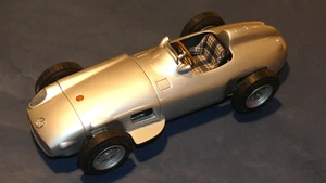 L105 CMC 1954-1955 Mercedes-Benz W196 Silver Flecha Monoposto 1:18 Silver NoBox - Imagen 1 de 10