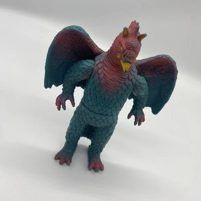 Figuras de vinilo suave Ultraman Hydra Bandai 1983 hechas en Japón juguetes de colección Foto 1 de 4