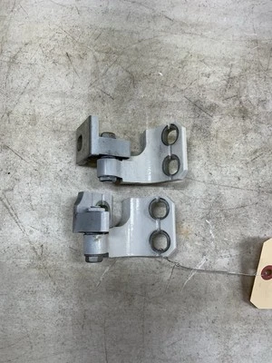 Dodge Dart 2013-2016 juego de bisagras inferiores y superiores puerta lateral derecha del pasajero OEM Foto 1 de 2