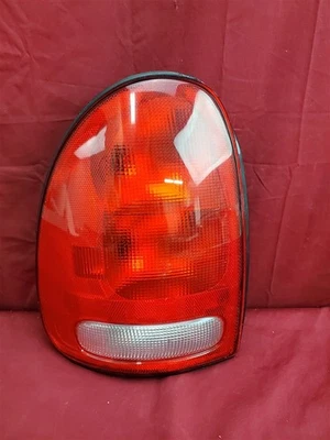 Lanterna traseira esquerda 2001-2003 Dodge Durango 4576245 Mopar fabricante de equipamento original  - Imagem 1 de 3