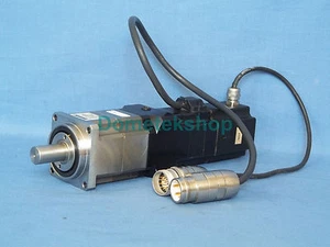 Sanyo Denki P50B05010DXX4ZE AC Servomotor with Bayside PS60-030 gearhead - Picture 1 of 4