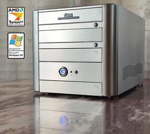 Soltek QBIC Retro Windows XP Mini PC - Picture 1 of 13