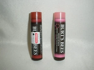 Nuevo bálsamo labial tintado Burt's Bees elige tu tono - Imagen 1 de 3