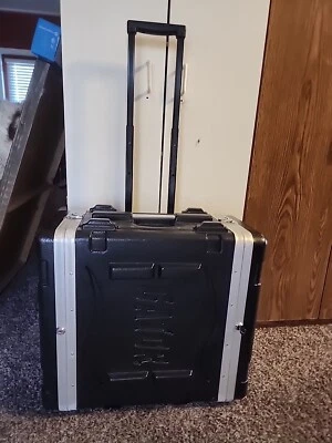 Gator GRR-4L Rolling Rack Case Vguc No Key  - Image 1 of 4