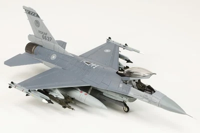 Hobby Master 1/72 F-16V Fighting Falcon #6637 ROCAF 22nd TFG - Image 1 of 2