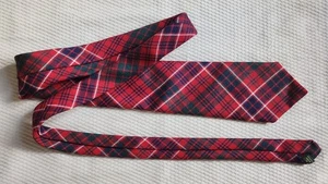 Corbata Lochcarron Highlander roja verde azul marino tartán a cuadros 100 % lana 3 1/2 en Reino Unido - Imagen 1 de 5