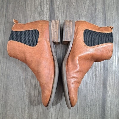 Botines de cuero Nine West. Botines sin cordones marrón para mujer talla 6,5 M Foto 1 de 4