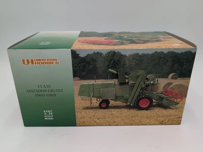 1/32 Universal Hobbies Claas Matador Gigant Combine Model Toy  - Image 1 of 2