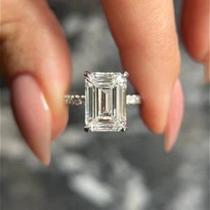Anillo de compromiso de oro blanco de 18k corte esmeralda de 4,35 quilates diamante cultivado en laboratorio IGI GIA - Imagen 1 de 7