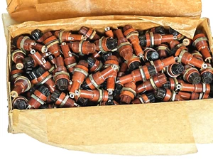 DVP4-3V DWP4-3V ДВП4-3В RUSSIAN BAKELITE 7X30 FUSE HOLDER 10A 250V NOS QTY-4 - Picture 1 of 2