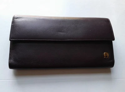 CARTERA CLUTCH ETIENNE AIGNER CUERO MARRÓN  Foto 1 de 4