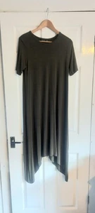 Ladies.....Boohoo T-shirt Dress - Olive Green...Size 16 - Picture 1 of 4