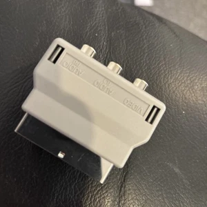 RGB SCART Plug Male to 3 RCA Female A/V Adaptor Converter for TV DVD VCRs - Picture 1 of 3