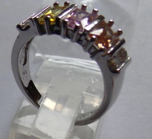 Sterling Silver (.925) ring with (3) 4mm x 6mm emerald CZ lemon/pink/amber SZ 8 - Picture 1 of 4