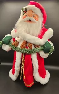 2004 Annalee Mobilitee 20 Zoll Santa Doll Holding Girlande mit Taube und Kiefernkegeln - Bild 1 von 13