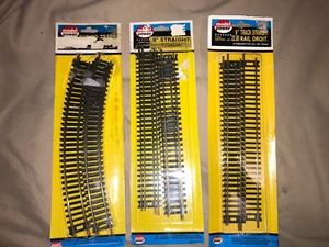 Lot MODEL POWER HO Scale  Straight tracks,  Curved tracks,  22.85 Rail Droit - Picture 1 of 3