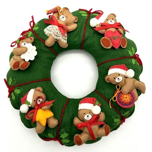 Vintage Felt Teddy Bear Christmas Wreath Handmade From Kit 13" Diameter Cute - Picture 1 of 6
