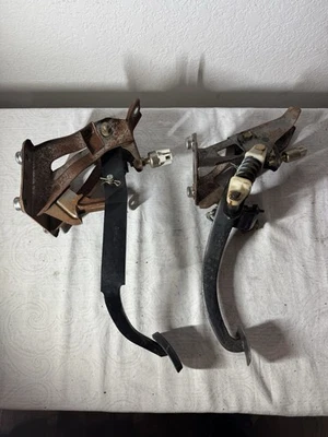 Toyota Supra 1989 embrague manual y pedal de freno  Foto 1 de 3