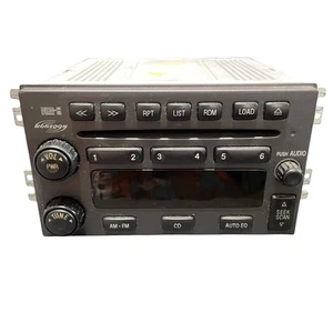Radio estéreo HYUNDAI SANTA FE AM FM 2001-2006 6 discos reproductor de CD audio monzón - Imagen 1 de 5