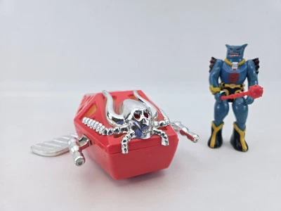 Voltron De Colección 1984 LJN Coffin Of Doom Vehículo Rojo con Robeast Scorpious Completo Foto 1 de 4