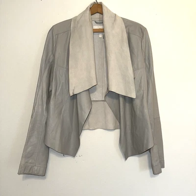 Abrigo Chaqueta Cuero 7 PARA TODA LA HUMANIDAD Frente Abierto Cascada Gris Lt Pequeño Suave Foto 1 de 4