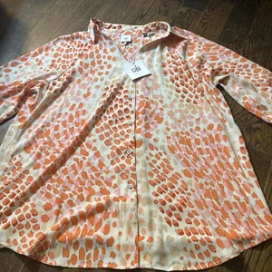 Blusa Cabi Peach Cheeky Skin Go To #6081 Primavera 2022 - Mediana Nueva con Etiquetas - Imagen 1 de 5