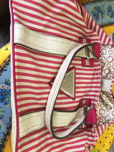Sac à main GUESS modèle AMERICAN DREAM neuf et étiqueté valeur 130€ rose/écru - Picture 1 of 5