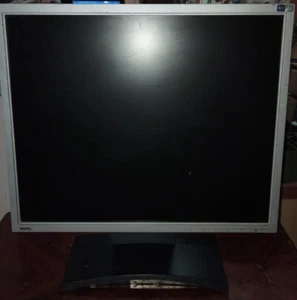 BenQ Q9TS - Monitor Faulty - Like IN Photo - Picture 1 of 3