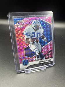 2021 Panini Mosaic Camo Pink Prizm #75 Barry Sanders Hof - Bild 1 von 2