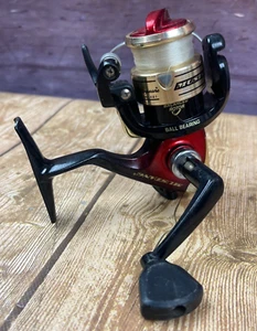 Shakespeare Mustang Fishing Reel Dark Red - Picture 1 of 10