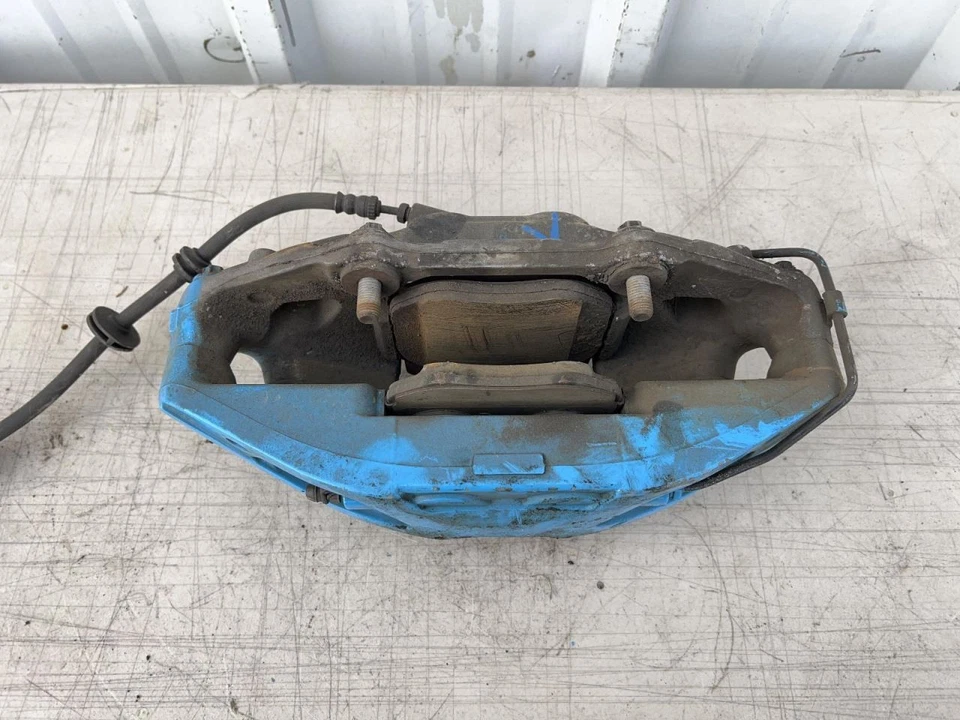 PINZA DELANTERA DERECHA BMW 750i 16-19 azul con PB eléctrico 4,4 L AWD 72K xDRIVE 65156 Foto 1 de 4