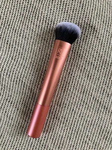 Real Techniques 200 Expert Face Brush Pinsel - Bild 1 von 2