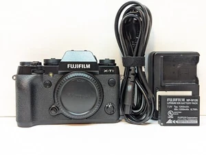 Fujifilm X-T1 Camera Body in All Black - LOW 530 Shutter Count - Picture 1 of 8